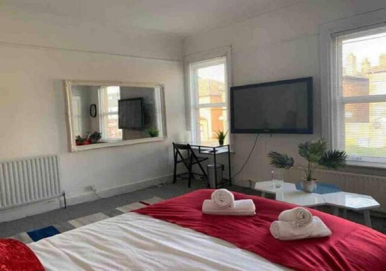 Balham, South London Spacious Guest House 5, 6 Rooms Available Londres Exterior foto