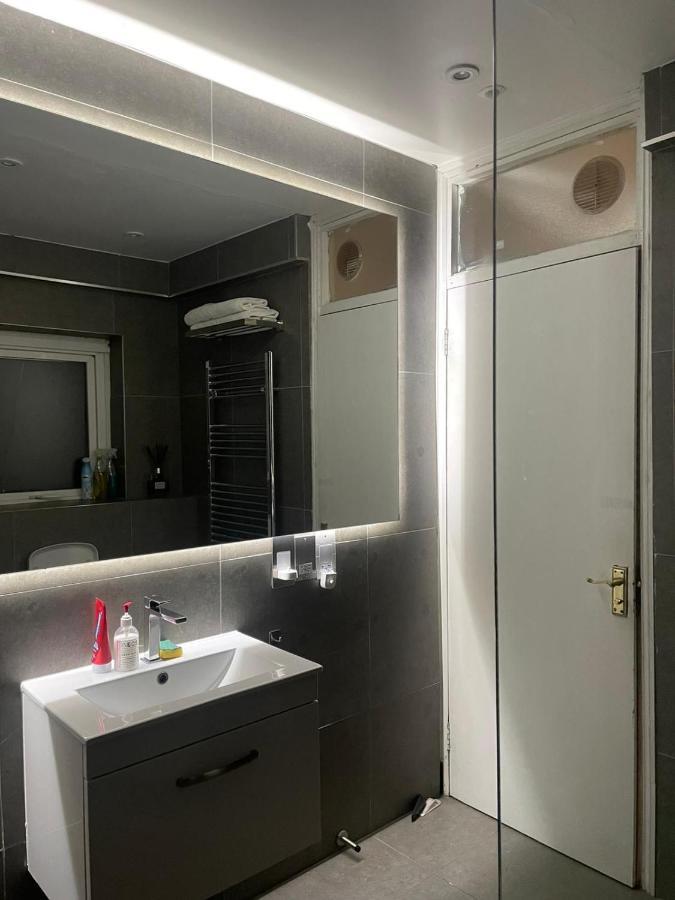 Balham, South London Spacious Guest House 5, 6 Rooms Available Londres Exterior foto