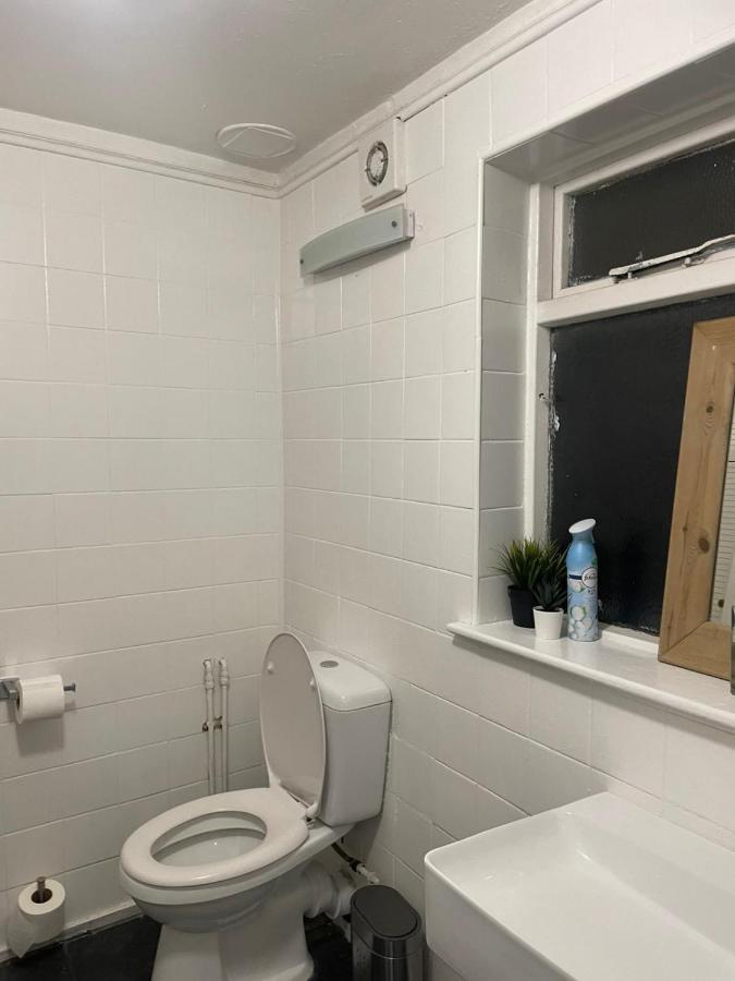 Balham, South London Spacious Guest House 5, 6 Rooms Available Londres Exterior foto